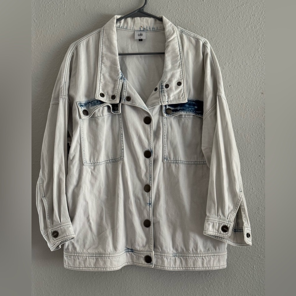 Cabi oversized jean jacket. Bleach washed denim jacket size small ‘Drew’ Style - Picture 2 of 16